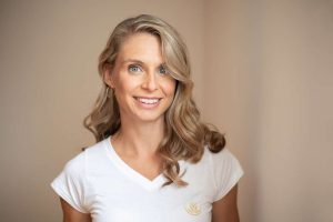 Ein Headshot von Melanie Hanisch